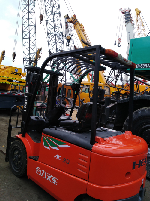 合力電動(dòng)叉車