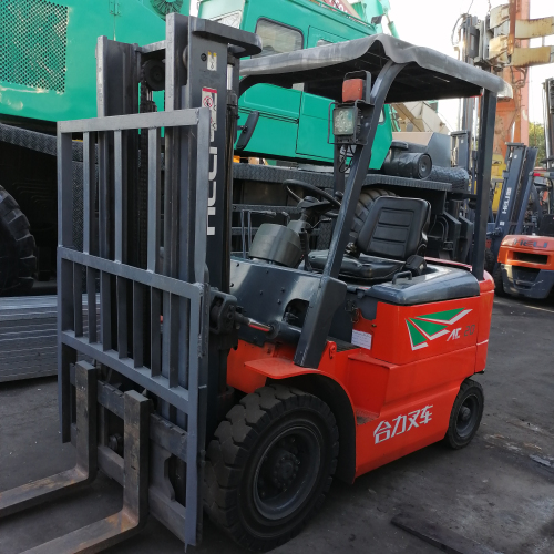 合力電動(dòng)叉車